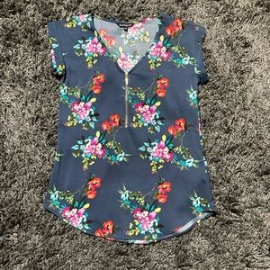 Express floral v-neck blouse with zip